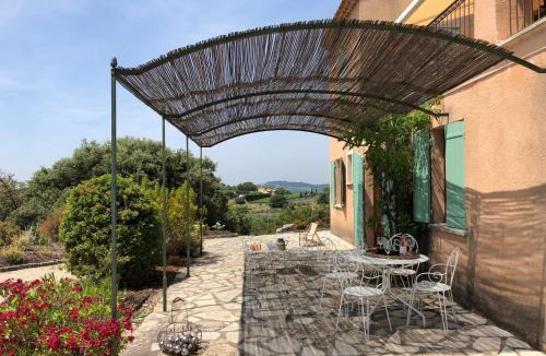 Merindol-les-Oliviers House | Le Mas du Rocher