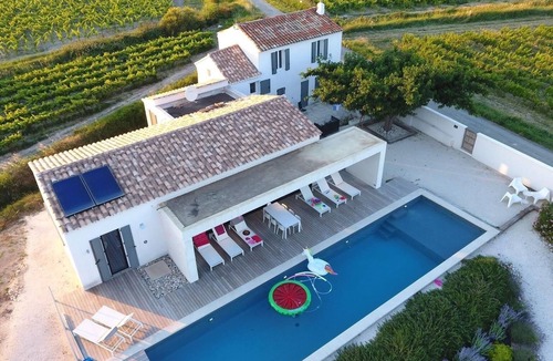 Cairanne Villa | Le mas du Sécheron 4 bed 4 bath Heated pool 17m Clim tot open rental 2017