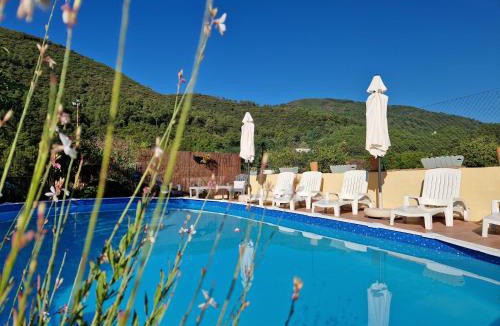 Saint-Florent-sur-Auzonnet Cabin | Le Mas Joyeux - Le Lys - Gite En Cévennes
