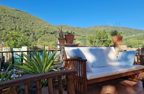Saint-Florent-sur-Auzonnet Cabin | Le Mas Joyeux - Le Lys - Gite En Cévennes