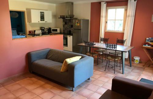 Loriol-du-Comtat House | Le Mas Mérindol Gîte Ventoux