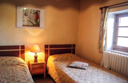 Saint-Christol-Les-Ales Apartment | Le Mas Perdu Gîte Studio Parme