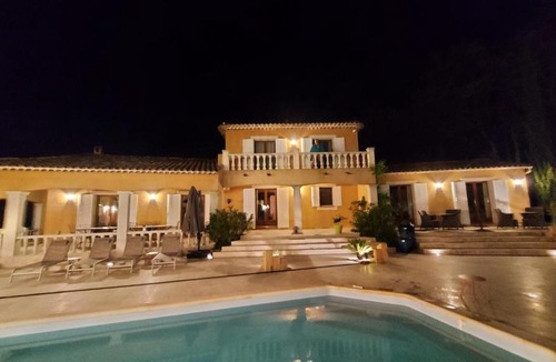 Regusse Bed & Breakfast | le Mas Provençal