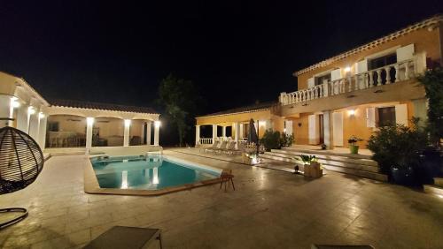 Regusse Bed & Breakfast | le Mas Provençal