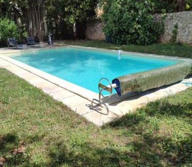 Roquemaure Bed & Breakfast | le mas rocamour