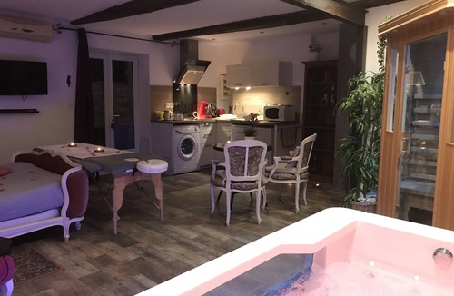 Senas Bed & Breakfast | Le Mas Romantique