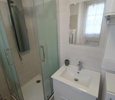 Madeleine - Saint-Leonard Apartment | Le Mascarin - La Madeleine - La Bonne Marienne