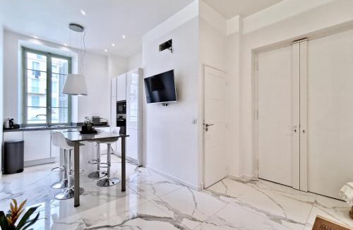 Carre d'Or Apartment | Le MASSENET by Booking Guys