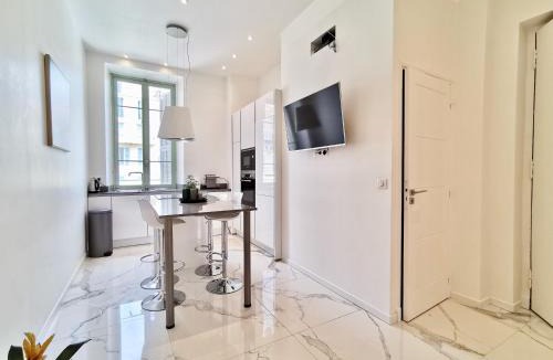 Carre d'Or Apartment | Le MASSENET by Booking Guys