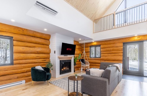 St-Adolphe-d'Howard Cabin | Le Massif | Spa & BBQ | Workspace