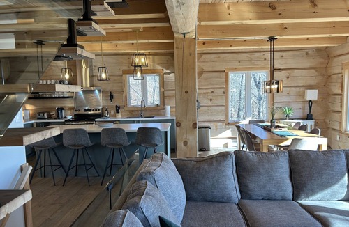 Les Collines-de-l'Outaouais Regional County Municipality Ski Chalet | Le Massif de Cascade