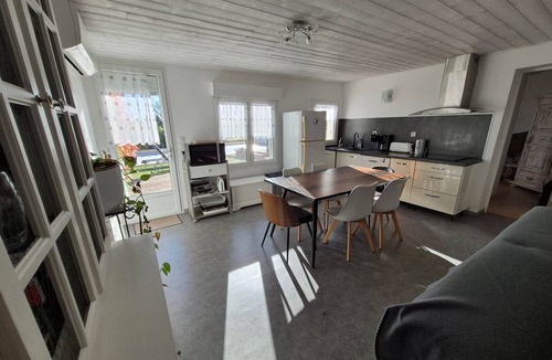 Saint-Christol-Les-Ales Apartment | Le mazet d'Eve (apartment)