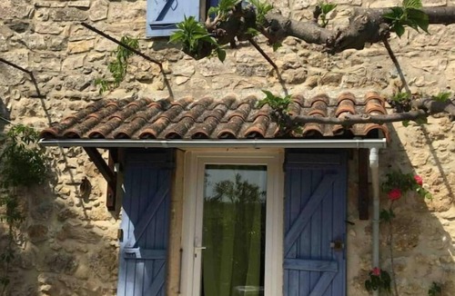 Vagnas House | Le Mazet d'Eden with its private garden not overlooked