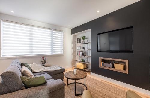 Magog Apartment | Le Memph Colibri condo cottage eco responsible - hot tub & pool Memphrémagog Lake
