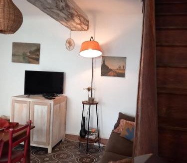 Mailly-le-Chateau House | Le Micolo