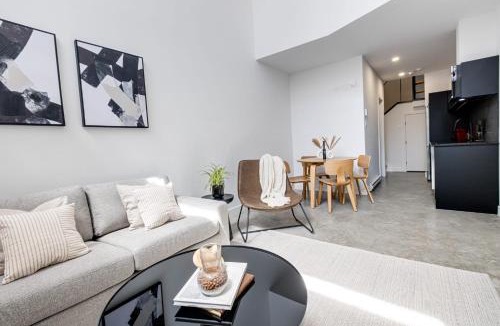 Mile End Apartment | Le Mile End by M11 - Luxurious Two-Floor 1BDR Loft