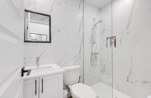 Mile End Apartment | Le Mile End by M11 - Upscale & Spacious 1BDR with King Bed