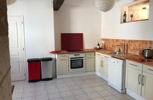 Charras House | Le Milieu Chai, Chateau de Charras