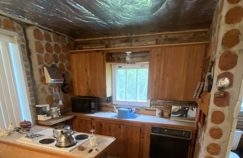 Notre-Dame-de-Montauban Ski Chalet | Le Milouka