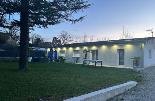 Domerat House | Le Miroir