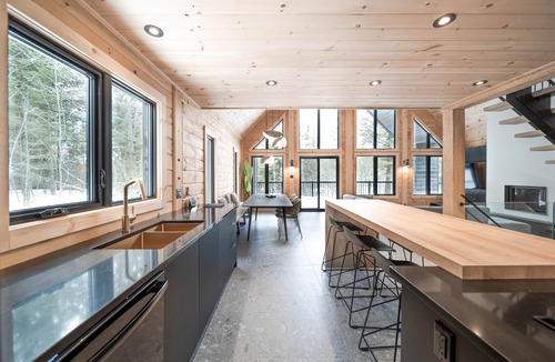Amherst Ski Chalet | Le Mitik Kanata Tremblant (224)