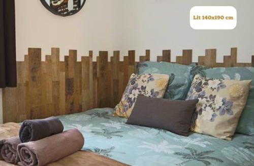 Saint-Omer Apartment | Le Moment Bien-Être - jacuzzi privatif, terrasse et parking privé gratuit au centre de Saint-Omer