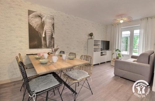 Langueux House | Le monjoie