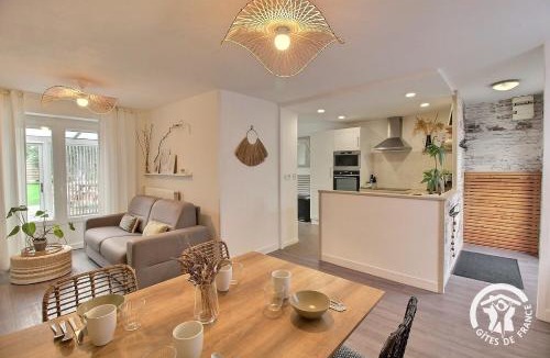 Langueux House | Le monjoie