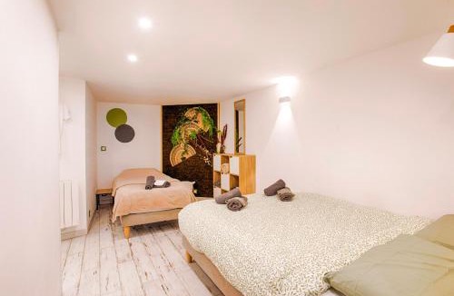 Saint-Martin-des-Entrees Apartment | Le Mont'aide - Bayeux - 3 lits - Accessible PMR