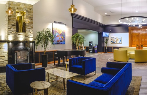 Chicoutimi Hotel | Le Montagnais