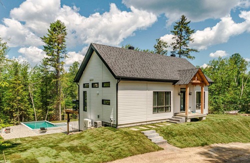 Pine Hill Cabin | Le Montagnard - Chalet moderne près de Tremblant