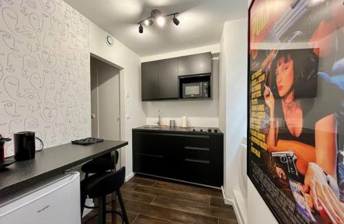 Sens Apartment | Le Moovie - Centre-ville- Écran cinéma