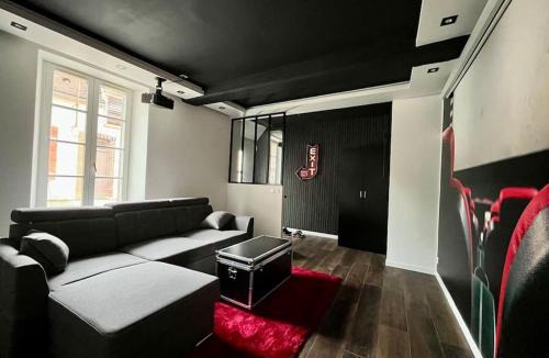 Sens Apartment | Le Moovie - Centre-ville- Écran cinéma