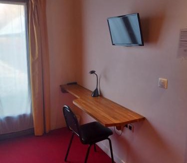 Verneuil-sur-Avre Hotel | Le Motel Saint Martin