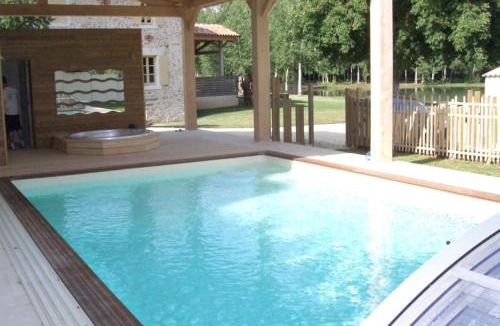 Saint-Martin-des-Fontaines Villa | le Moulin de Garreau
