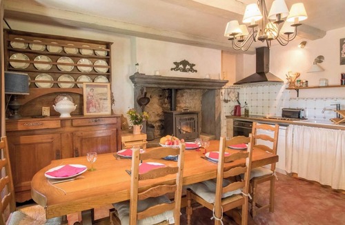 Saint-Sauves-d'Auvergne Ski Chalet | Le Moulin du Planchat 8pers