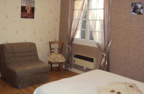 Cere-la-Ronde Bed & Breakfast | le moulin à vent