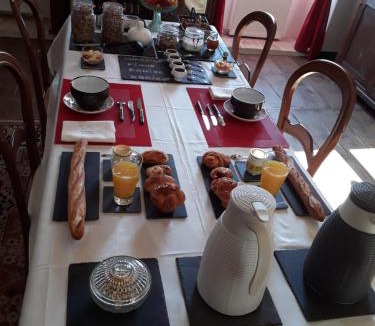 Bertric-Buree Bed & Breakfast | LE MOULIN A VENT