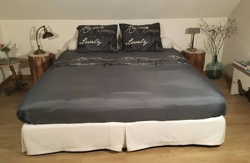 Loubejac Bed & Breakfast | Le Moulin Bas Vraie Guest Room with Private Pool, Wi-Fi, and Air Conditioning