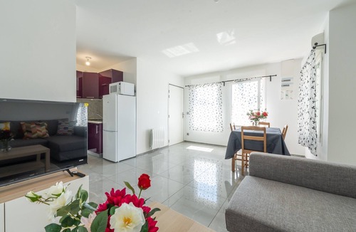Saint-Denis Apartment | Le Moulin Basset - A 11min du Stade de France