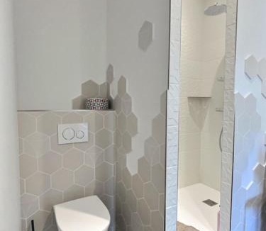 Montreal-la-Cluse Bed & Breakfast | Le Moulin Chambres hôtes