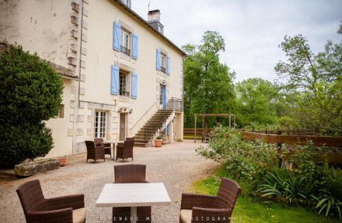Vivonne Bed & Breakfast | Le moulin de bois coutant