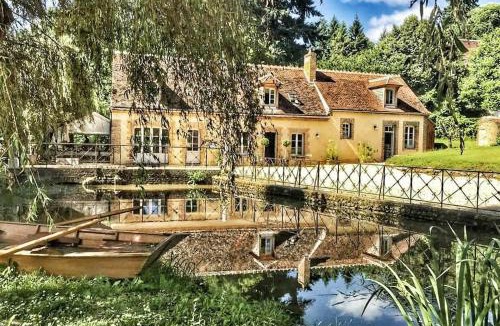 Mezilles Bed & Breakfast | Le Moulin de Corneil