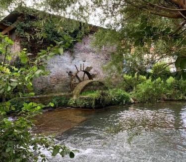 Cavron-Saint-Martin House | Le Moulin de la Planquette