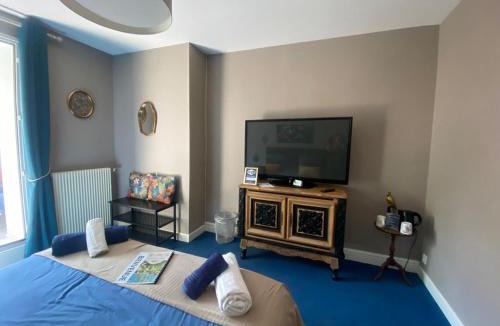 Premilhat House | Le moulin de la Vernoelle