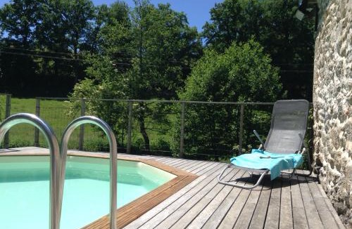 Colombies House | Le Moulin de Limayrac, Gîte avec piscine et jardin privatifs