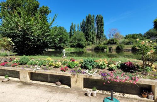 Coust Bed & Breakfast | Le moulin de Meslon