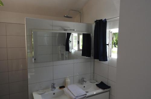 Crouzilles Bed & Breakfast | Le Moulin De Saussaye