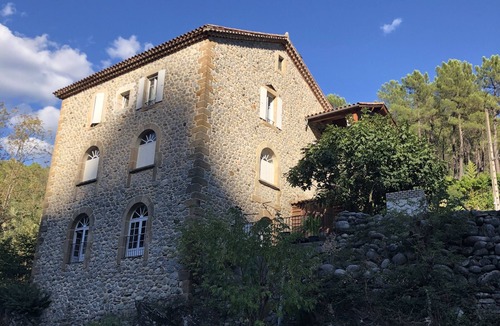 Les Salelles House | Le Moulin des Salelles, 3 Gîtes en Bord de Rivière, Plage Privée Baignade Canoës