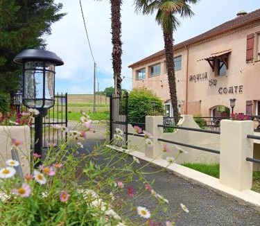 Bourrouillan Bed & Breakfast | Le Moulin du Comte